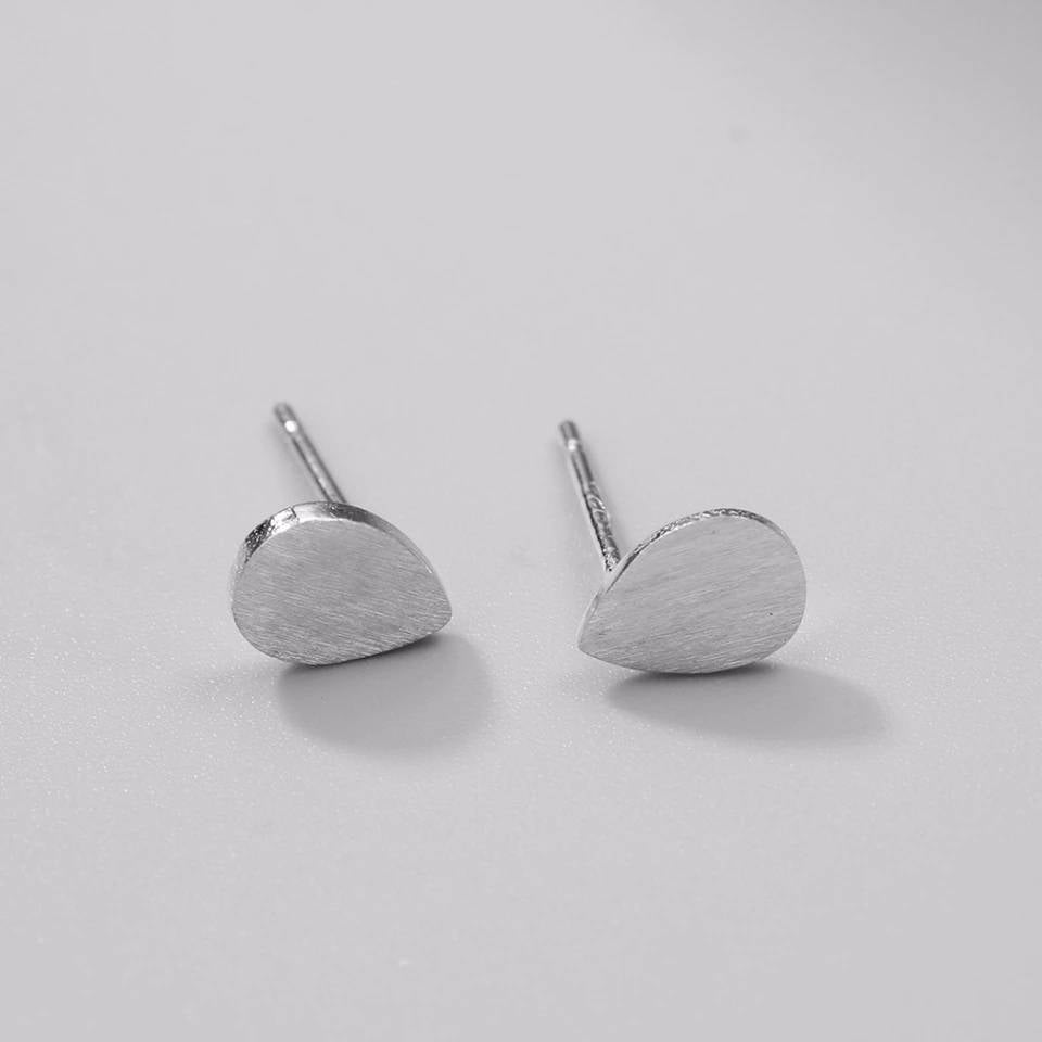 Raindrop earrings | silver studs | Teardrop earrings | Minimalist jewelry
